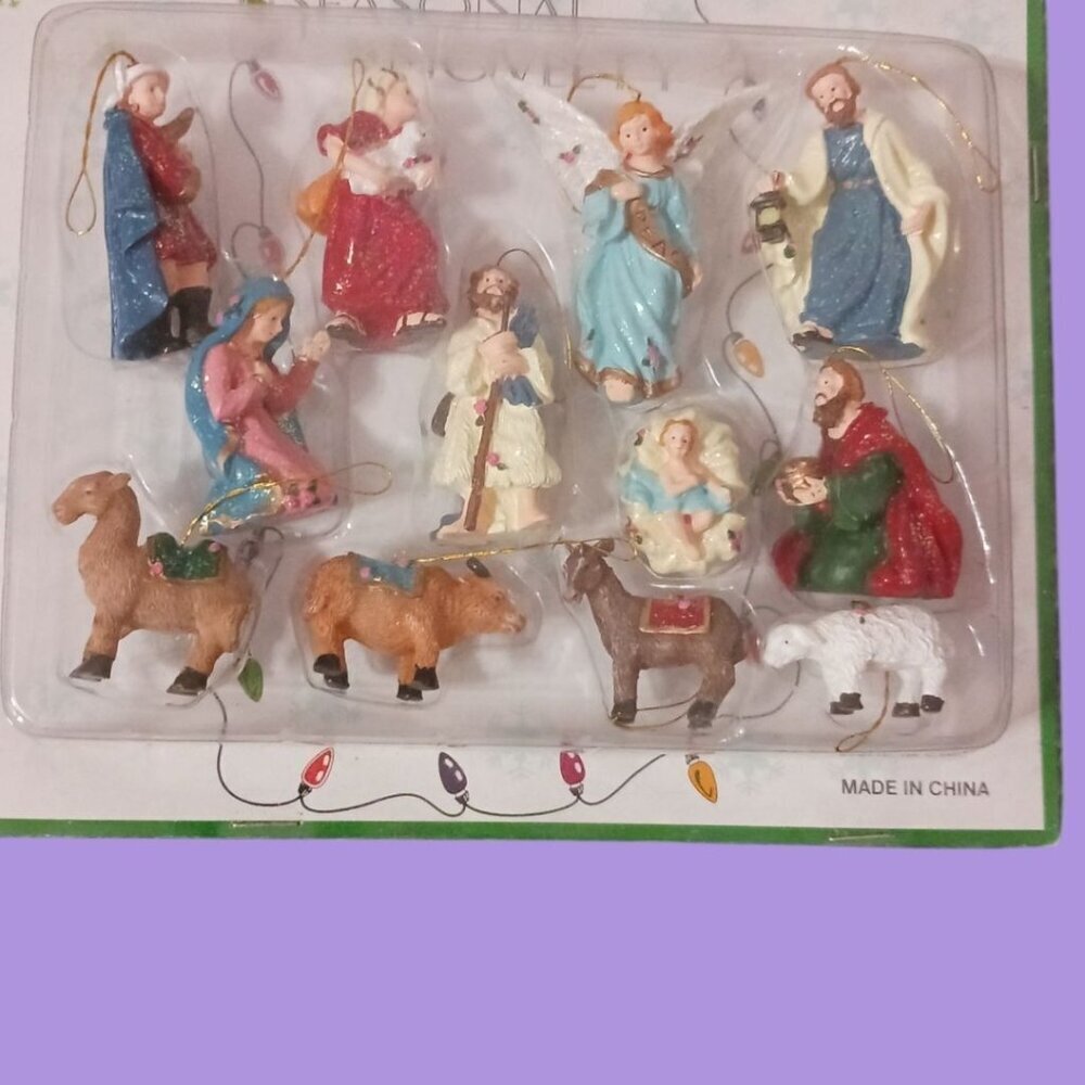 12-Piece Nativity Scene Set With Hanging Strings & Detailed Figurines For Christ - Picture 6 of 6